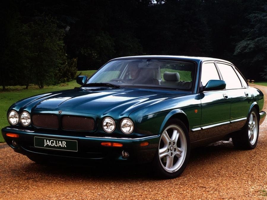  Jaguar XJ6 (X300) 1994 года  (фото 4 из 9)